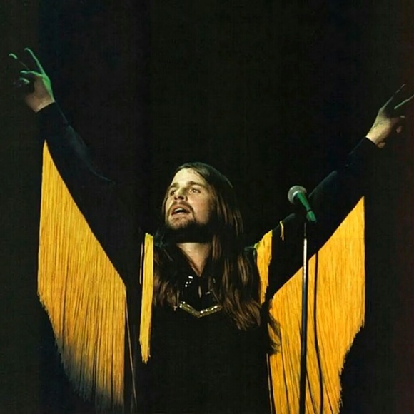 Meet your Posher, Amanda - Picture 1 of 3